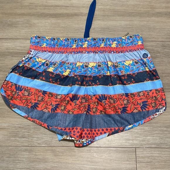 NWOT seafolly shorts S  - Picture 2 of 5